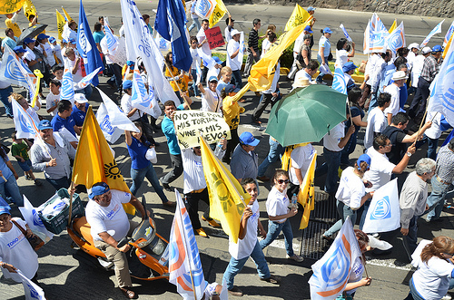 Desfilaron PAN y PRD para presentar decálogo contra el comportamiento oficial