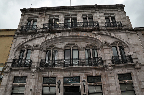 Hoy diputados se benefician, mañana serán señalados como traidores: Colectiva Feminista