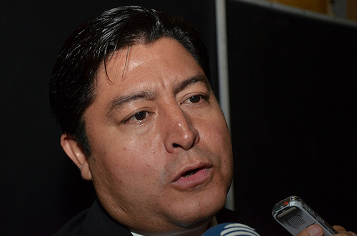 Exhorta Miguel Ángel Juárez Frías a no hacer leña del árbol caído