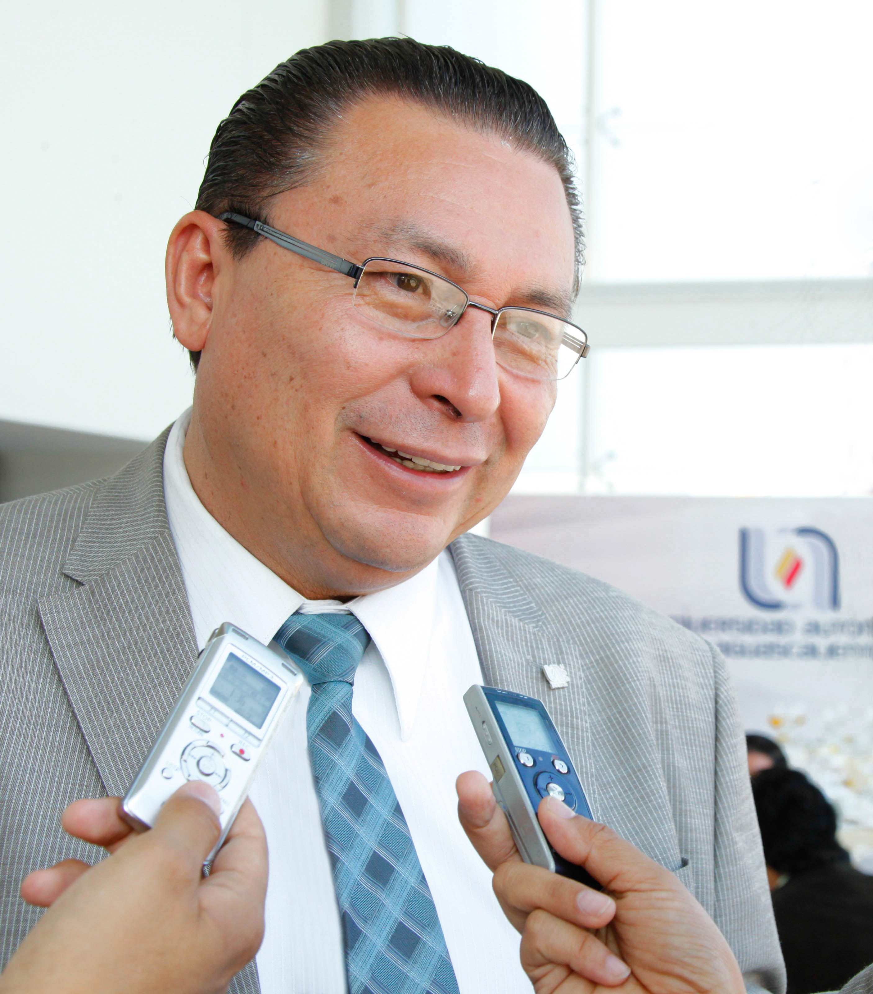 Apoya la Autónoma a maestros para que incrementen sus grados académicos