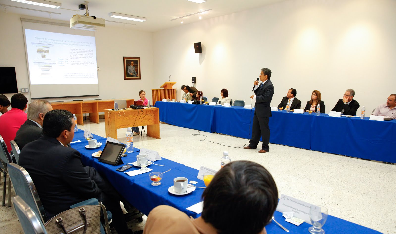 Presentan resultados sobre el Programa Universidad Saludable