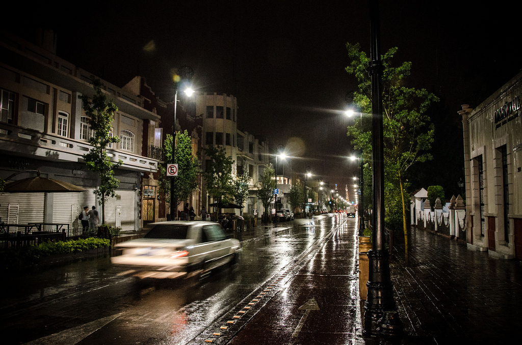 /AUTONOMÍA 74 – Historias de Aguascalientes nocturno, El gato parco de la economía, Google Glasshole