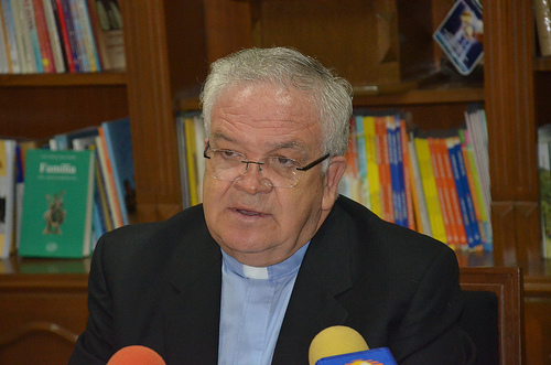 La Iglesia tiene que cambiar, reconoce José María de la Torre Martín