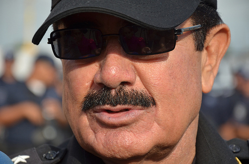 Más de 100 policías municipales buscan ascender al rango de policía tercero