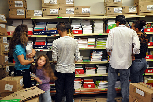 Padres gastan alrededor de mil pesos por cada hijo al incorporarse a la educación