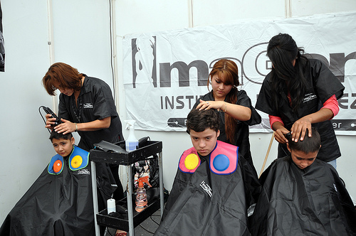 Casi 300 mil alumnos de regreso a clases; cerca de 80 mil son de nuevo ingreso