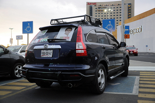 Multas de hasta 3 mil 69 pesos a infractores de espacios para personas discapacitadas