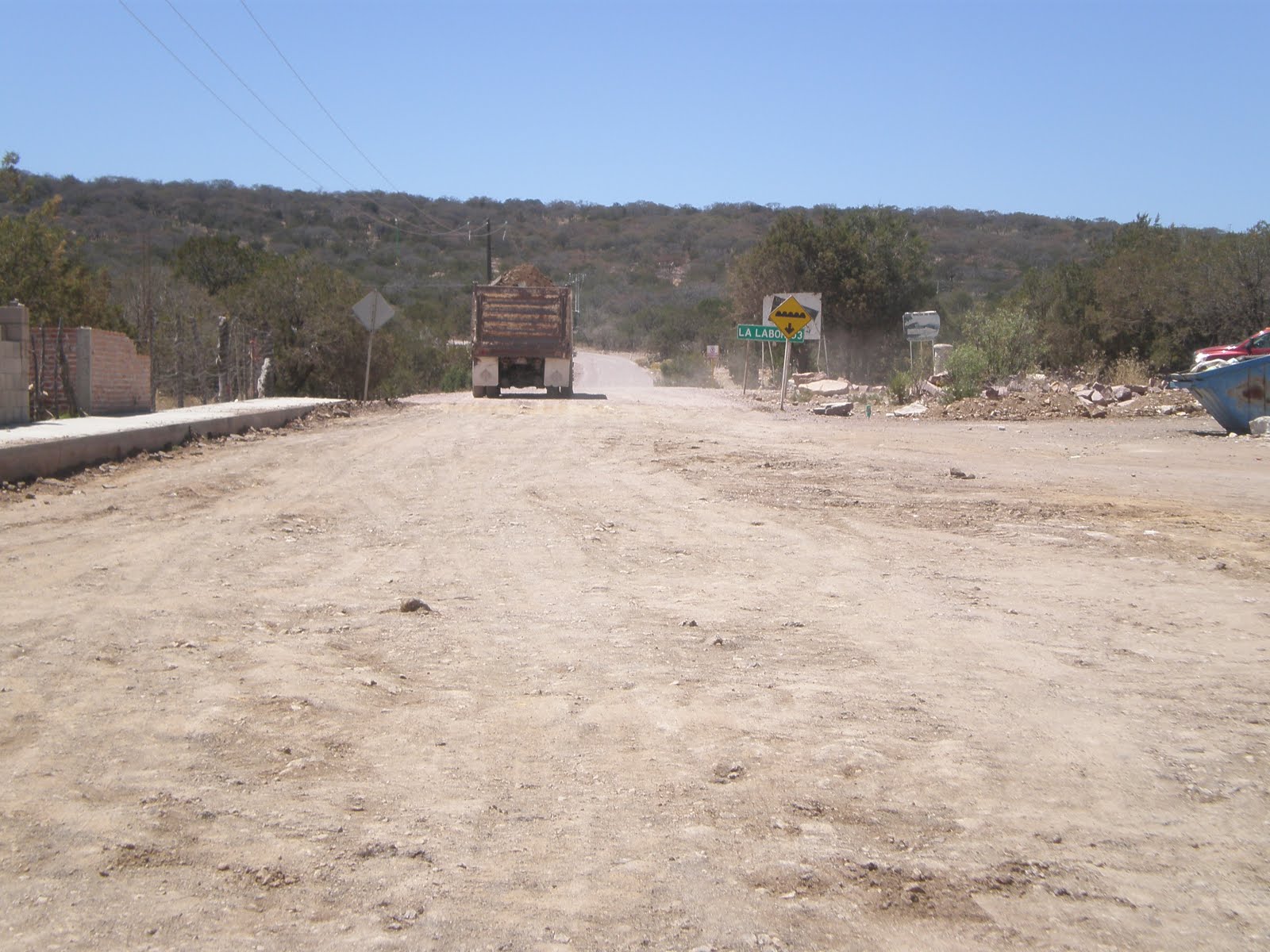 Se ejecutarán 111 acciones de pavimentación en municipios del interior