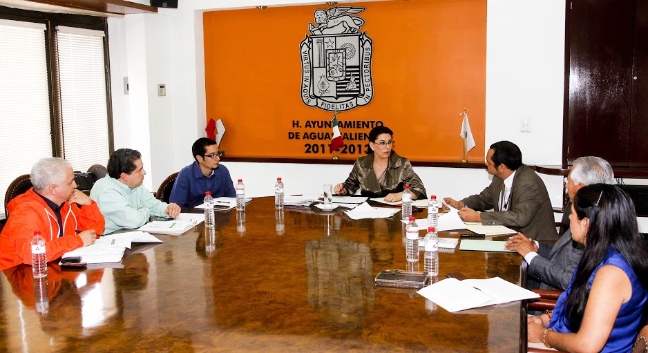 Gobierno capitalino y COSCAC construirán nuevo mercado municipal