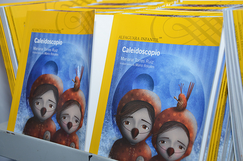 Caleidoscopio, un mundo infantil escrito por una pluma escondida detrás de la dramaturgia