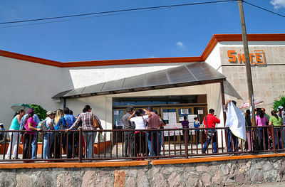 Gobierno y sindicato desestabilizan, pero habrá más “lucha”, aseguran en la Base Magisterial