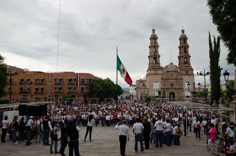 Maestros disidentes se solidarizan con los plantones de la capital