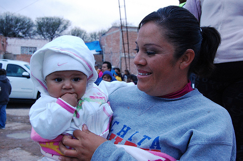 Entregarán el primer seguro para madres en Aguascalientes