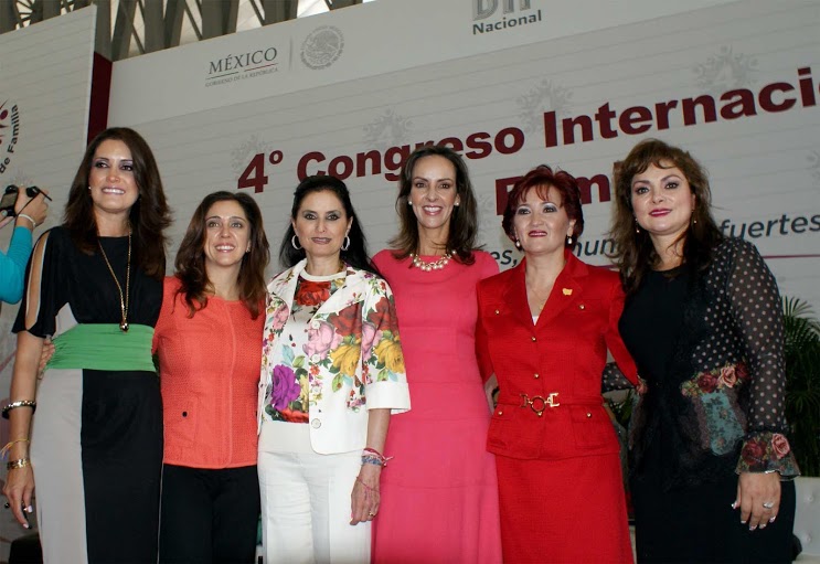 Participa Rivera Rio en el Cuarto Congreso Internacional de Familia