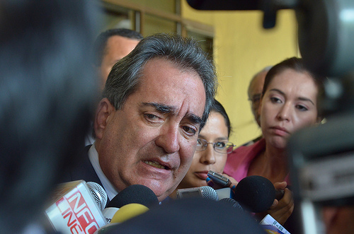 A Lozano de la Torre también le dijeron: “Si cuelgas, no la vuelves a ver”