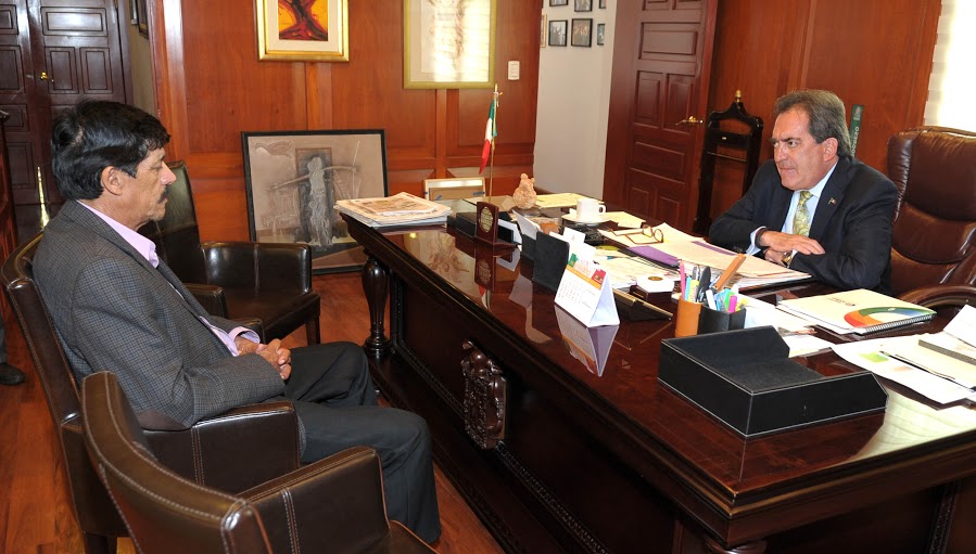 Acuerdan intensificar trabajo gobierno estatal y Tepezalá