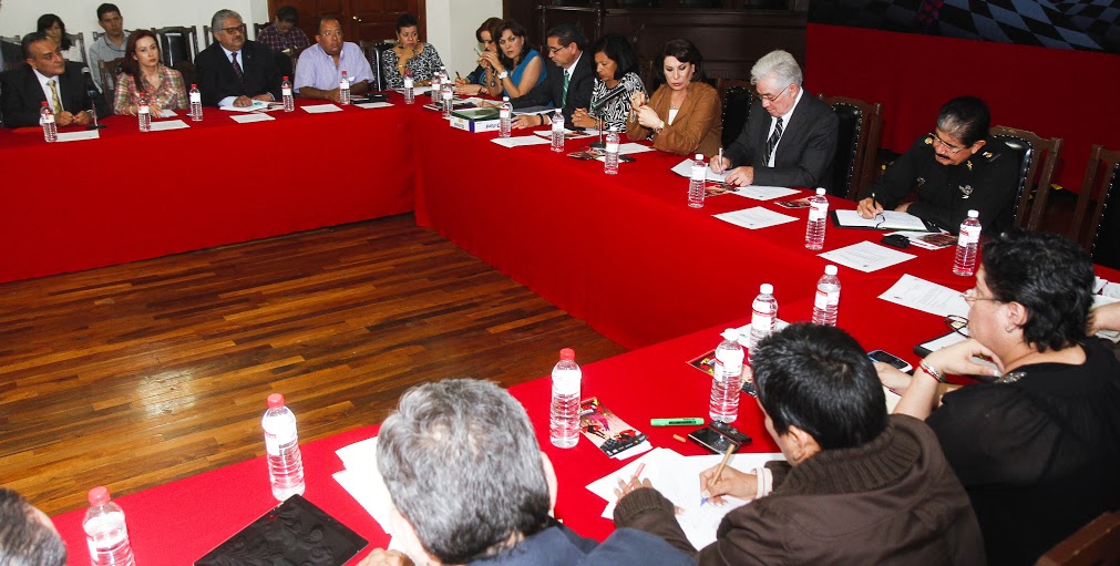 Seguimiento a programas y acciones del gobierno municipal en reunión de gabinete