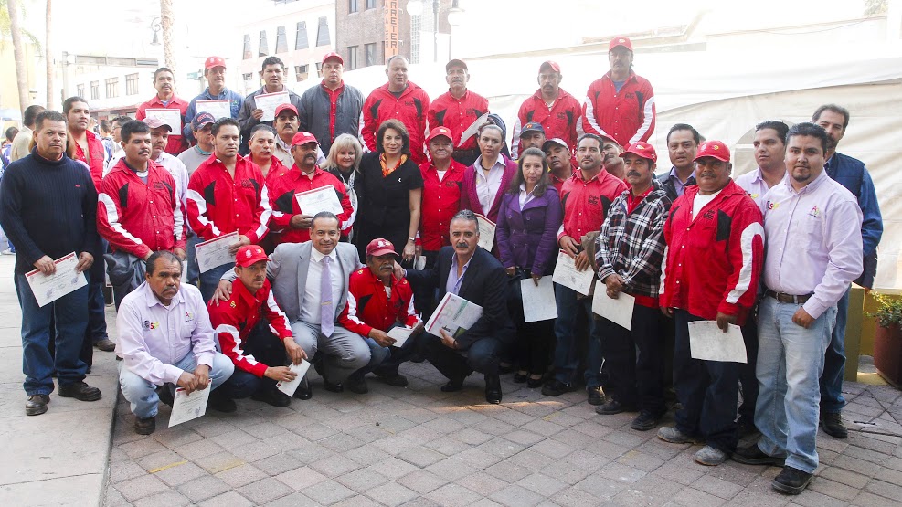 Transforma ayuntamiento capitalino fisonomía en más de 350 espacios públicos.