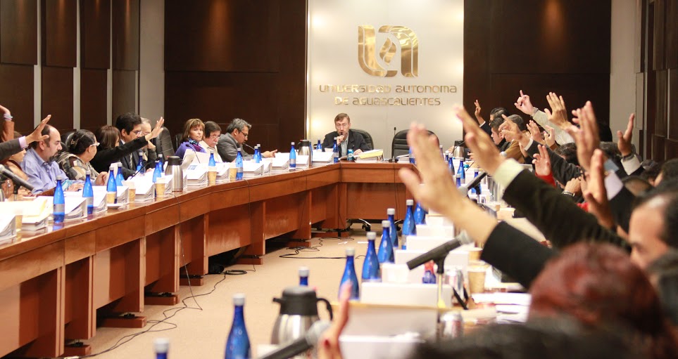 Consejeros universitarios votaron a favor del Plan de Arbitrios, no del aumento de colegiatura