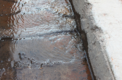 Mercado negro de agua afecta 5% en el servicio nacional de las concesionarias, denuncia CAASA