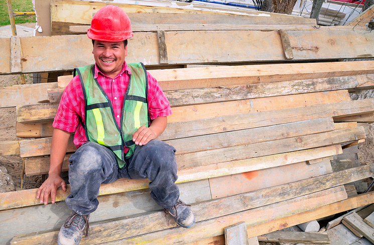 Más que aumento salarial hay que conservar los empleos: SUTEMA