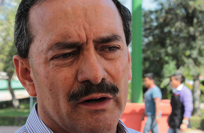 Proveer de servicios al IEA no es ilegal, se defiende Alfredo Reyes