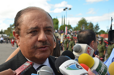 Piden profesores a gobierno instalar mesa de diálogo