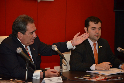 Presenta Carlos Lozano de la Torre resultados de su gira por Japón