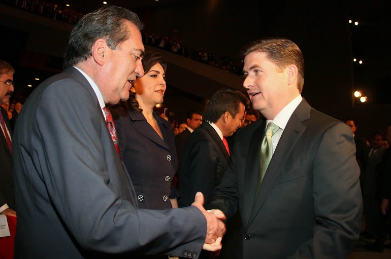 Asiste el gobernador de Aguascalientes a Informe de Rodrigo Medina