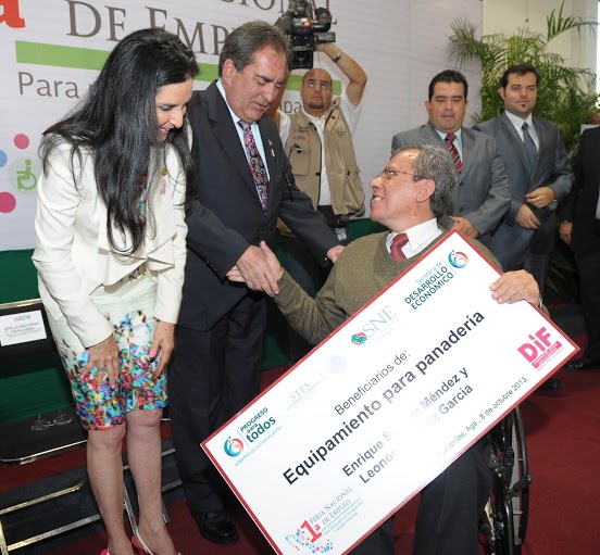 Realiza gobierno estatal llamado al sector privado a sensibilizarse y a crear empleo