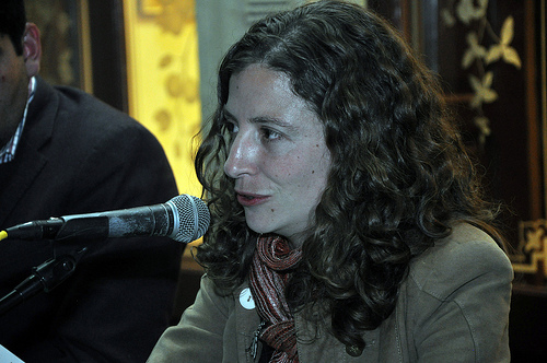 La poesía es un arte segregativo y con tintes machistas: Paula Abramo