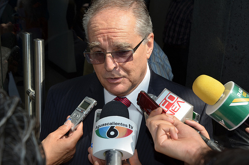 Sí al recorte de curules, no a la segunda vuelta; expresa Romo Medina