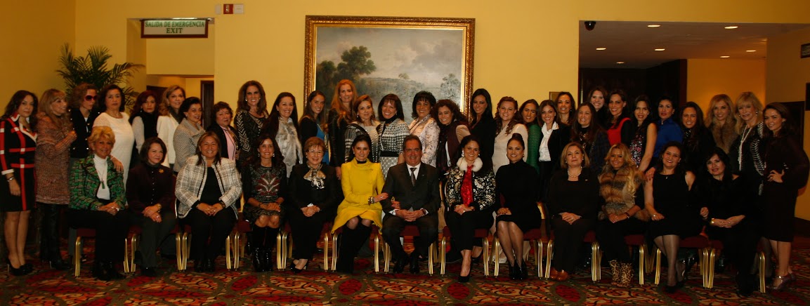 Las mujeres, fuerza indispensable para mover al país: Lozano de la Torre