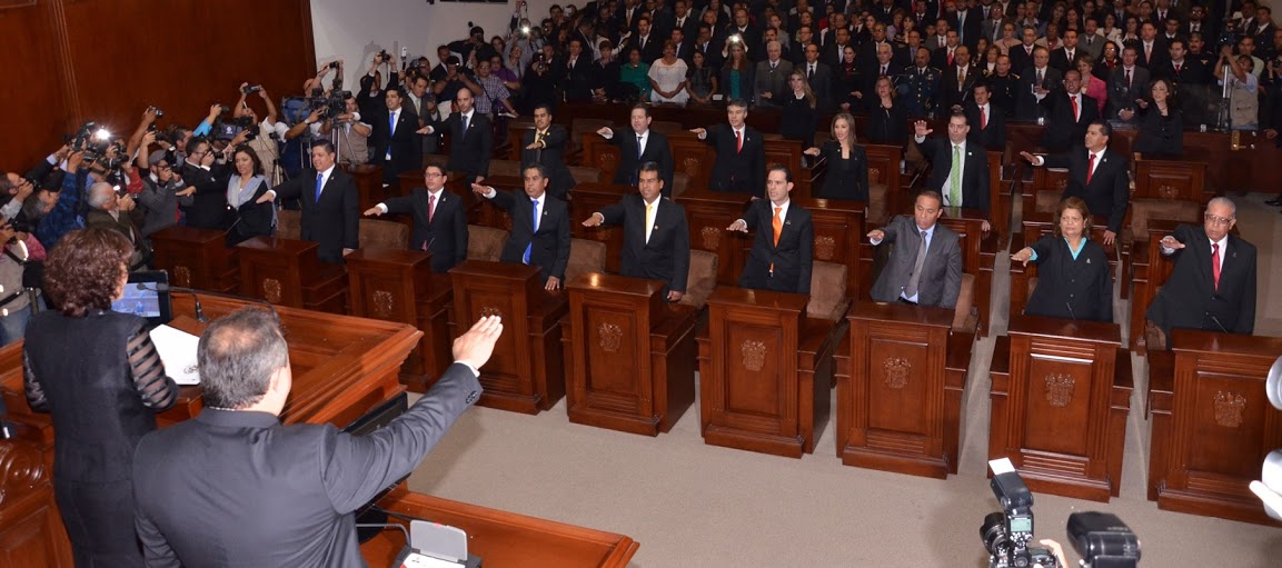 Instalan LXII Legislatura en sesión solemne