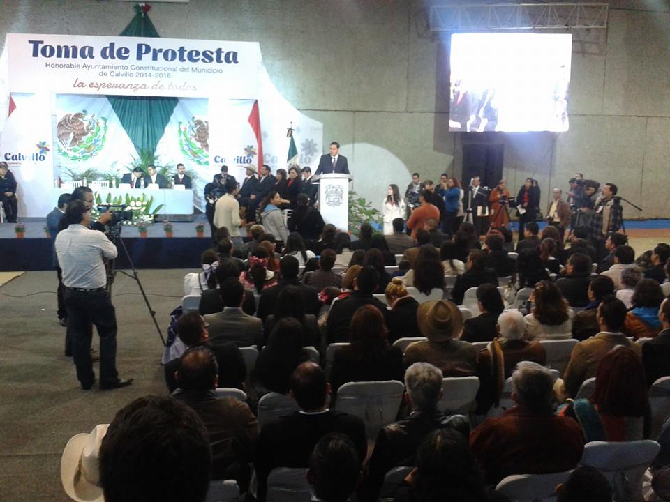Javier Luévano rinde protesta como presidente municipal de Calvillo