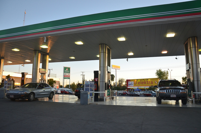 Con o sin el consentimiento de los vecinos las gasolineras pueden colocarse en la mancha urbana