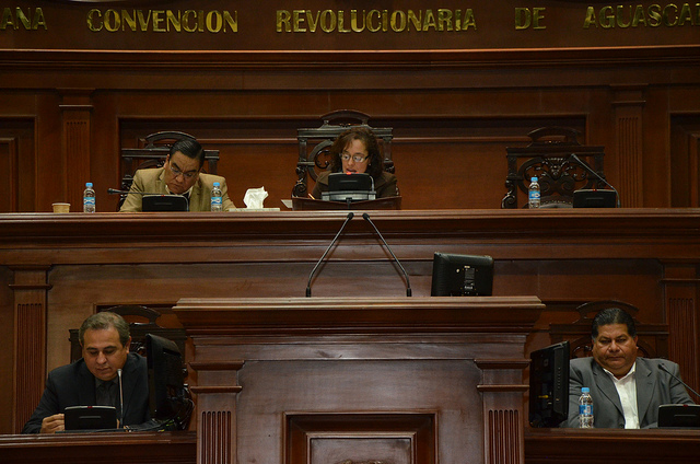 Será la IP la que asuma el costo del fracaso petrolero, asegura el PRI