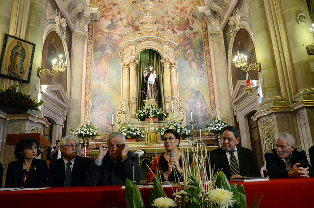Celebra municipio capital 100 años del Templo de San Antonio con obra editorial