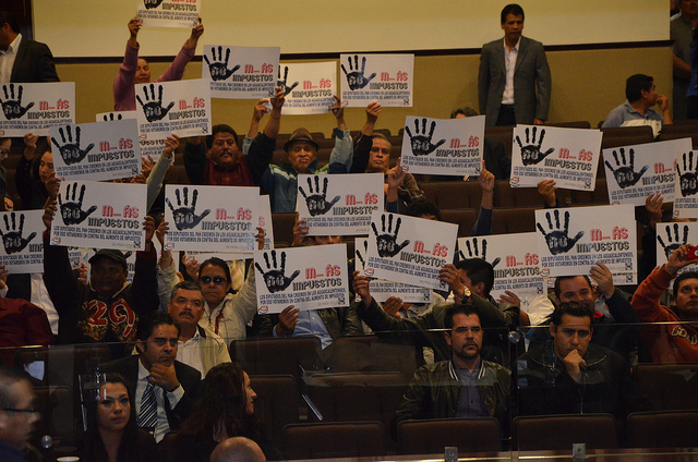 Dominó el PAN la sesión pero se aprobó Paquete Económico