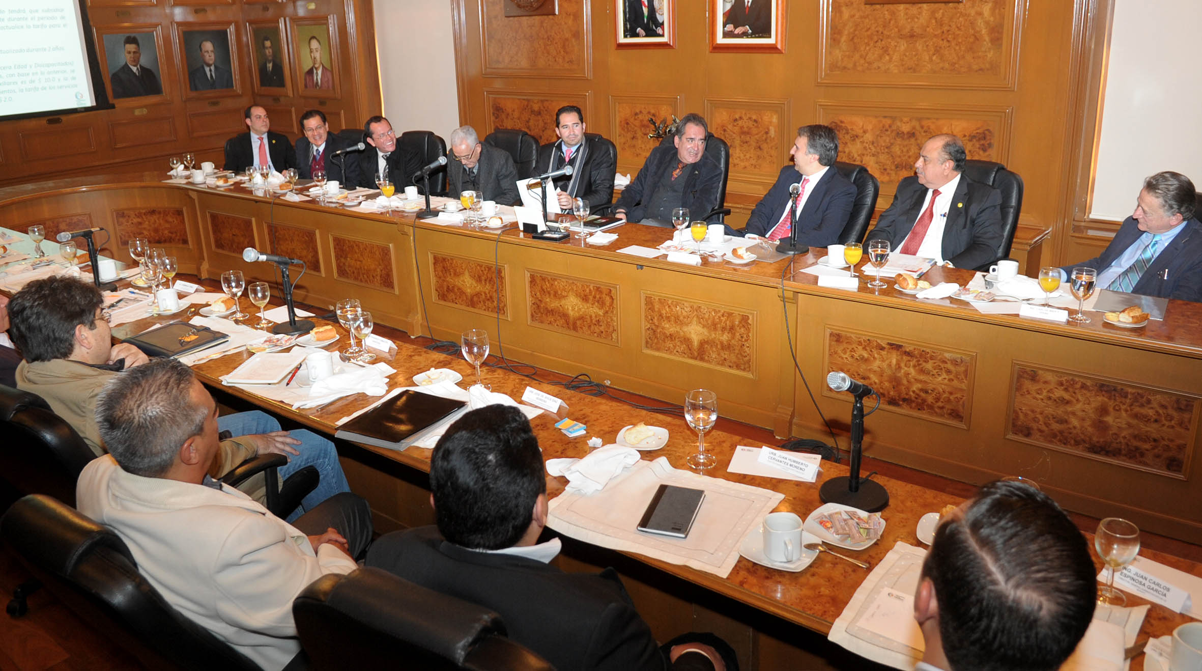 Se reúne Lozano de la Torre con Antonio González Ortiz Mena