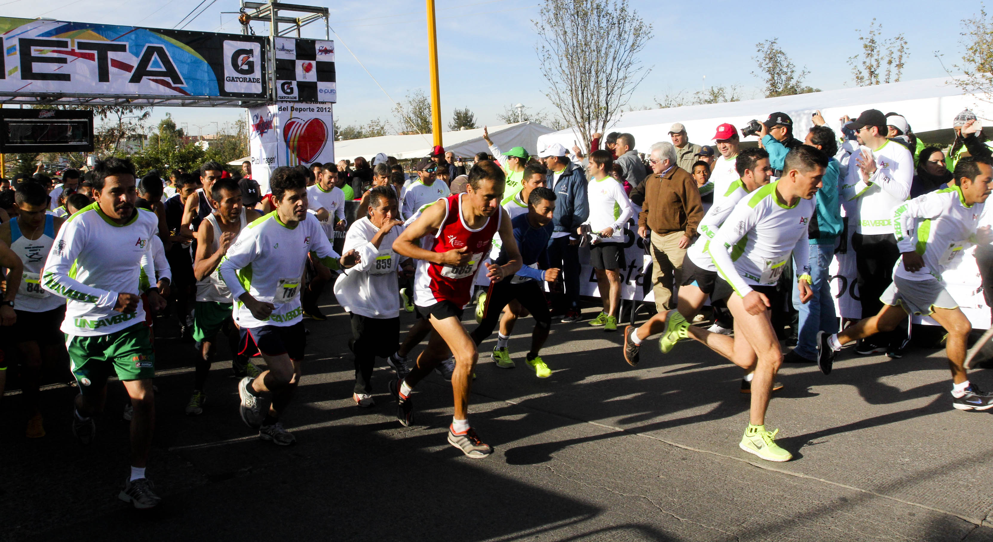 Más de 1,000 personas asistieron a la Primera Carrera Atlética de la Línea Verde