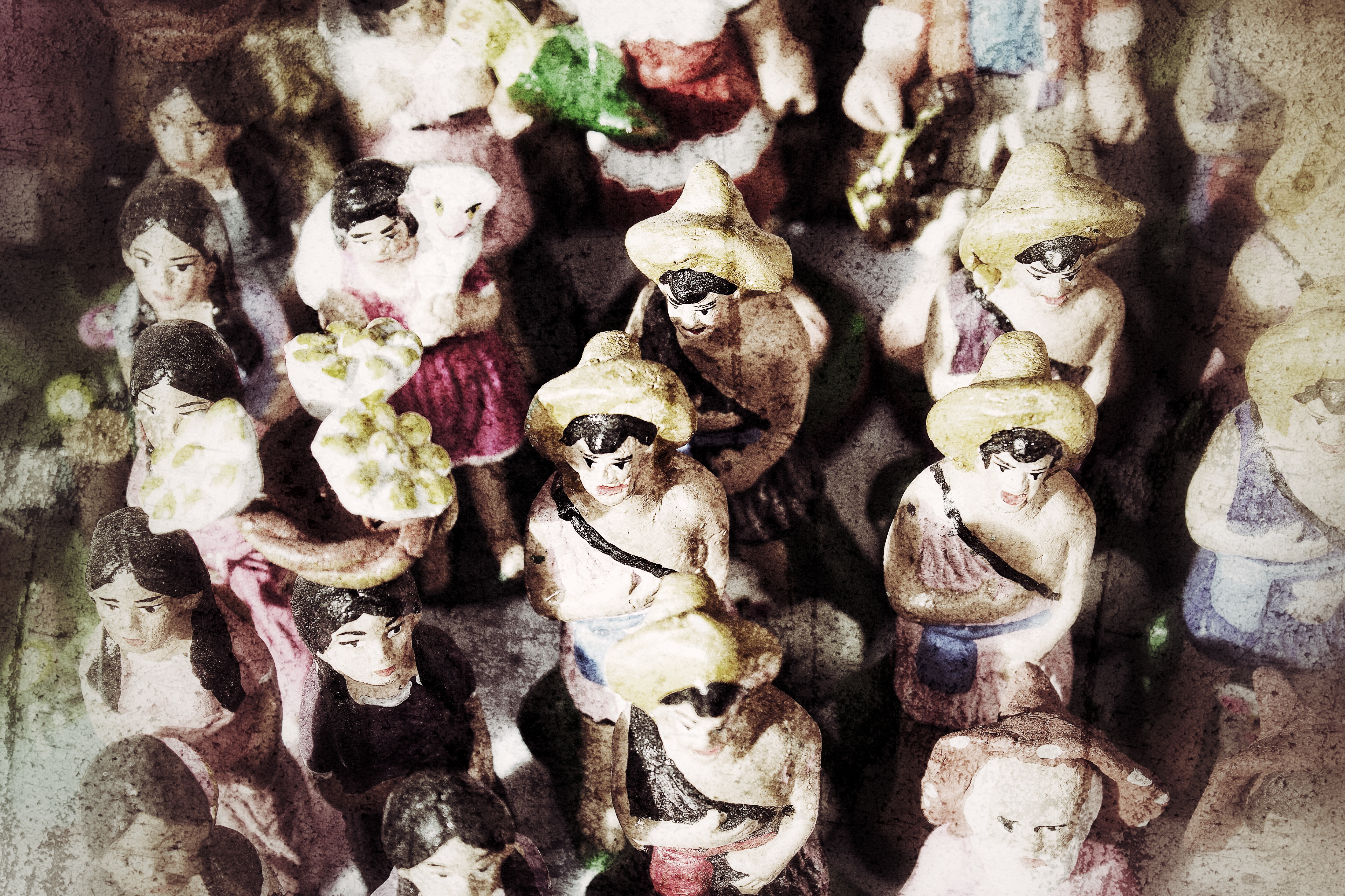 De barro, Dios y nostalgia / H+D