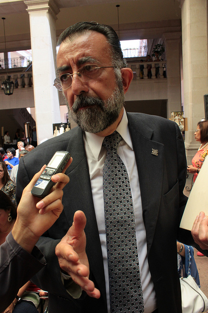 Propone candidato a ombudsman crear Auditoría Social