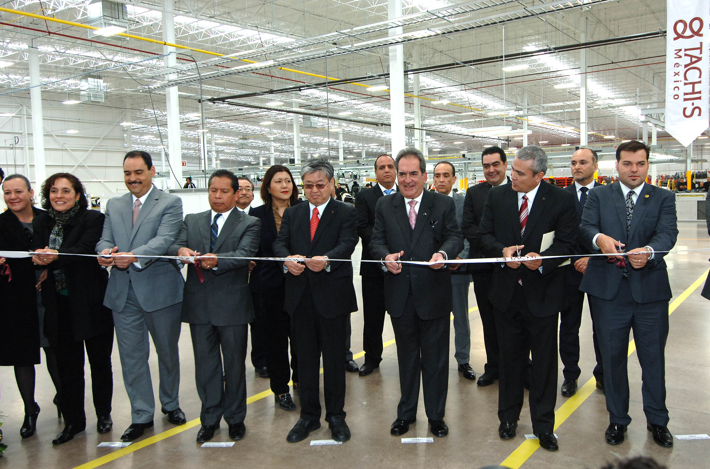 Alcalde capitalino en planta Tachi-S México