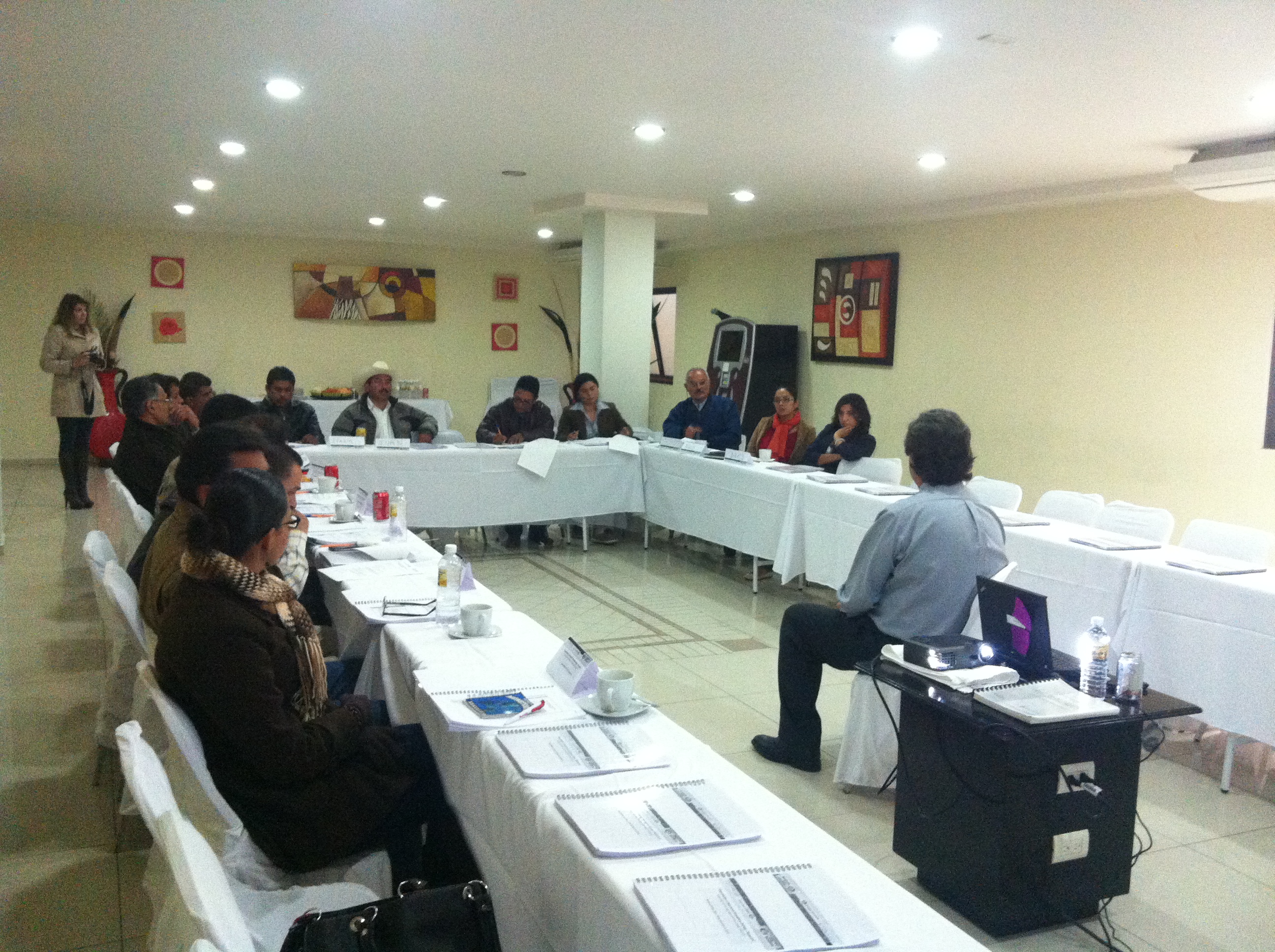 Capacitan a Organismos Operadores de Agua en trámites administrativos y jurídicos