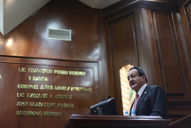 Funcionarios estatales dan informe para la glosa del Tercer Informe de Gobierno