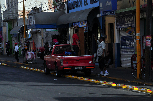 Obligatorio a automovilistas contar con seguro de daños