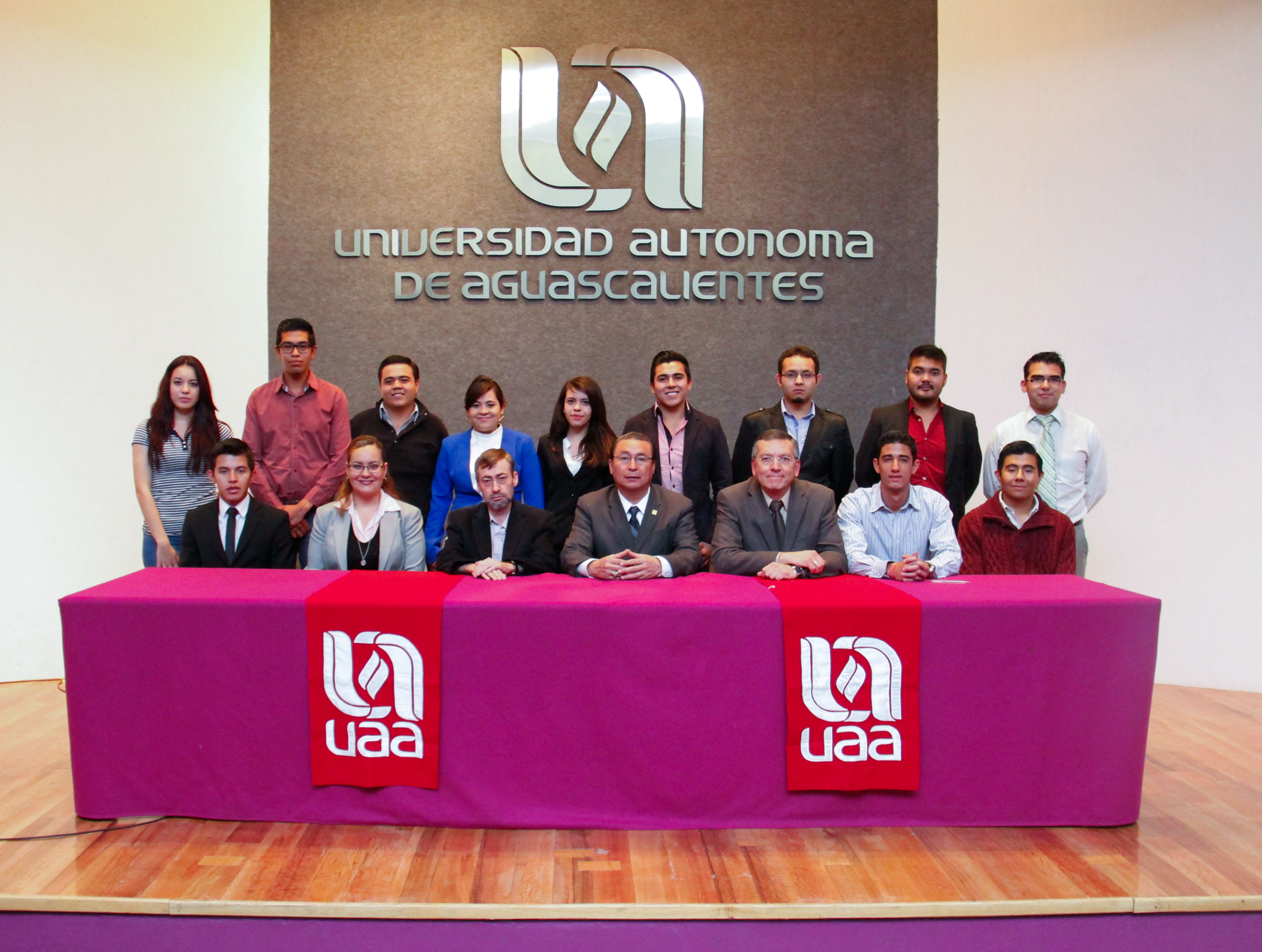Convoca Andrade Cervantes a estudiantes de Ciencias Políticas a sumar acciones de cambio social