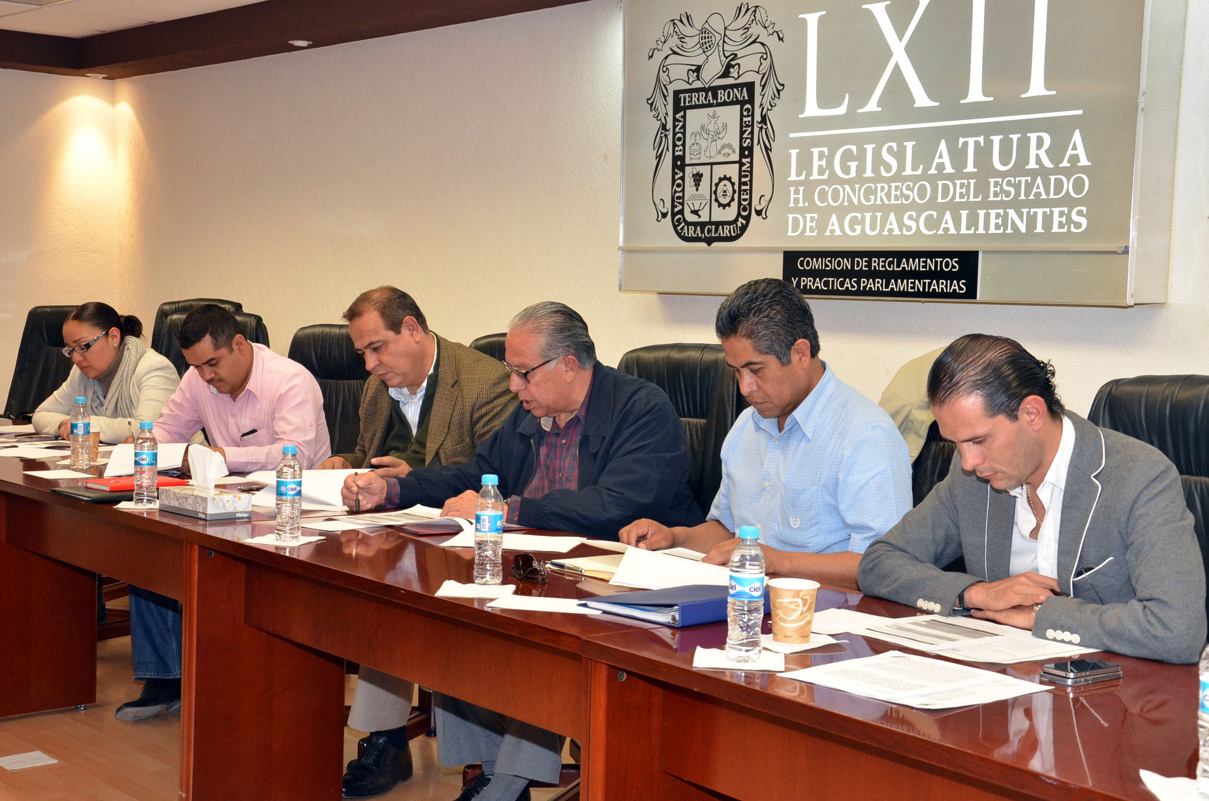 Diputados definen ruta para reformar el marco normativo del Congreso