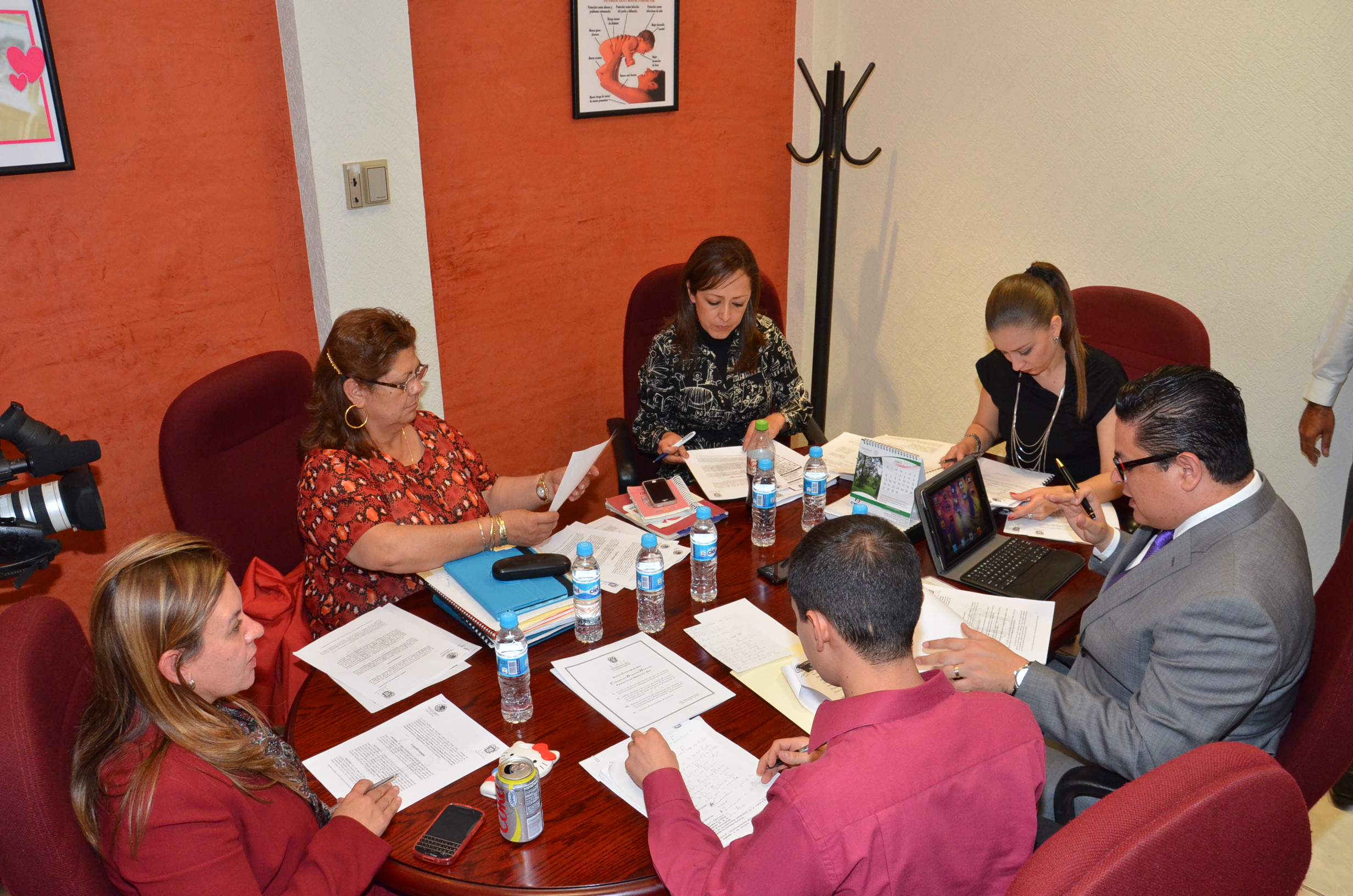 Nombran representante del Congreso ante la Junta del Servicio Profesional de la CEDH